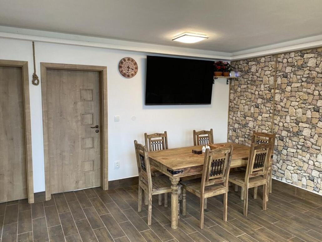 Apartmany U Dlouhana Kadaň Exterior foto